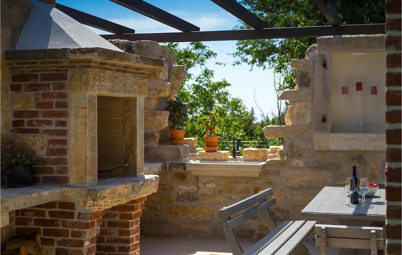 Villa Parenzana 波雷奇